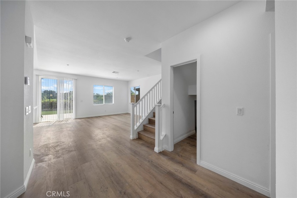 6285 Long Cove Drive Property Photo 6