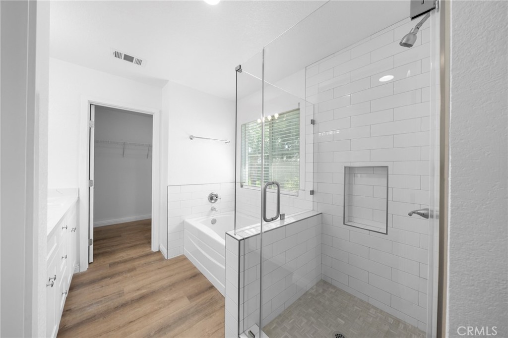 6285 Long Cove Drive Property Photo 15