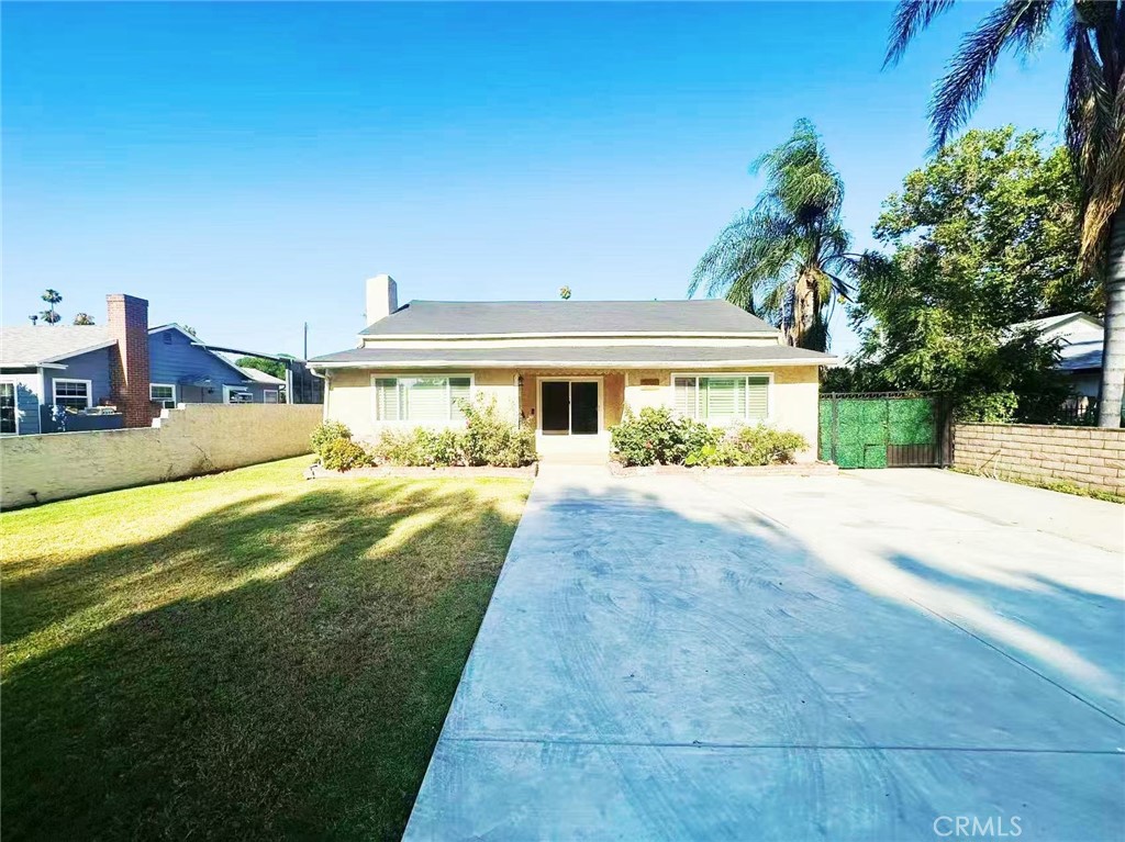 528 S Avington Avenue Property Photo 1