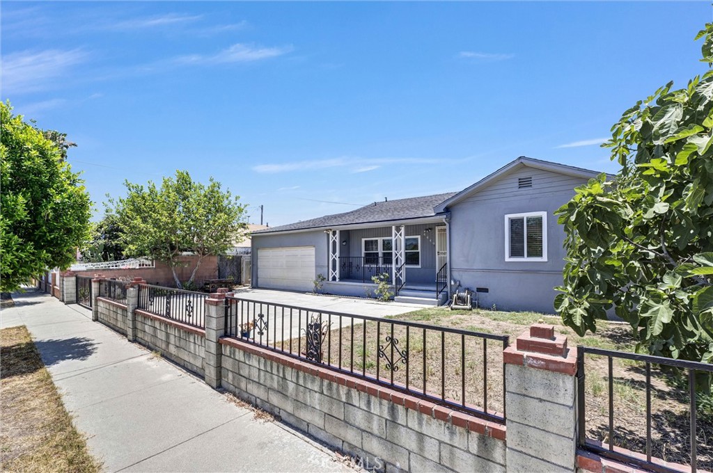 4449 Walnut Street Property Photo 1