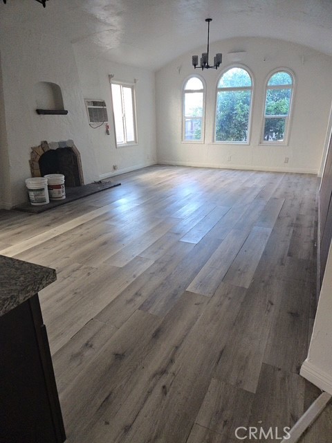 2467 California Street Property Photo 4
