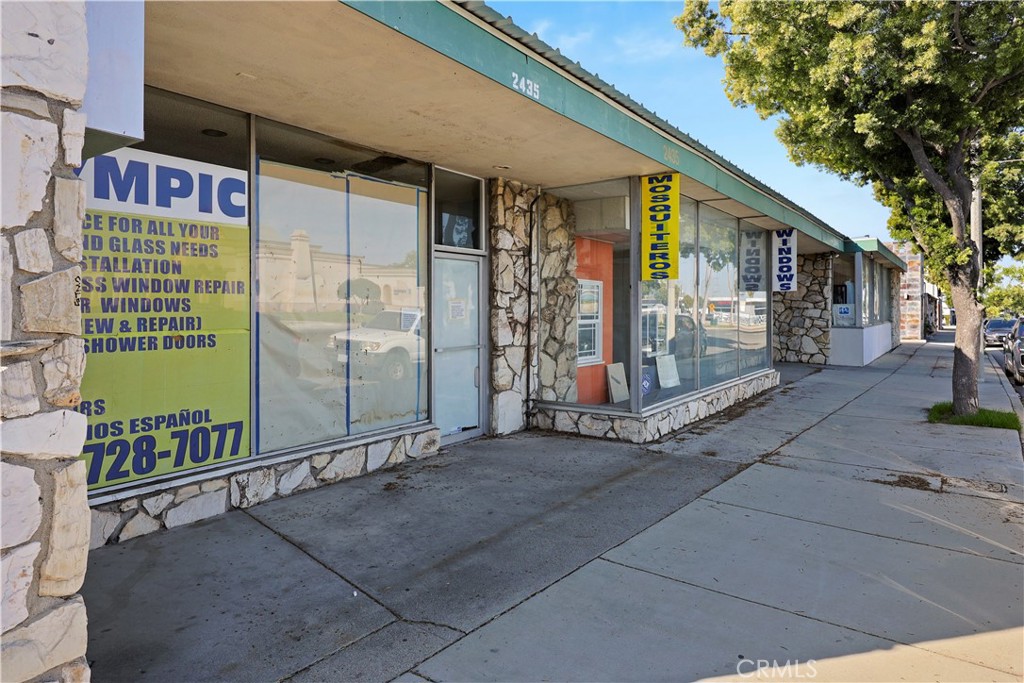 2435 W Beverly Boulevard Property Photo 5