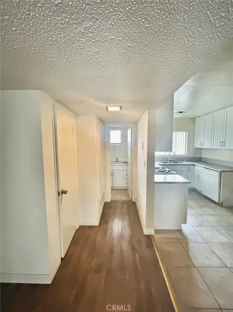 922 W Duarte Rd 3 Property Photo 8