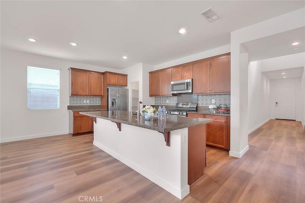 7868 Sea Salt Avenue Property Photo 9