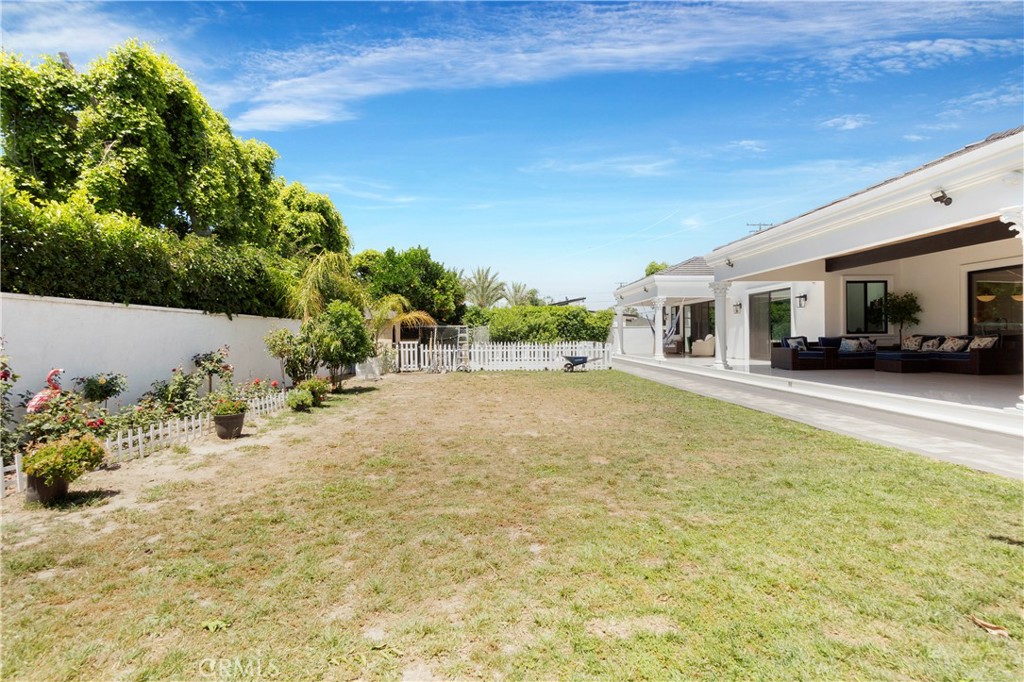 9509 Downey Avenue Property Photo 41