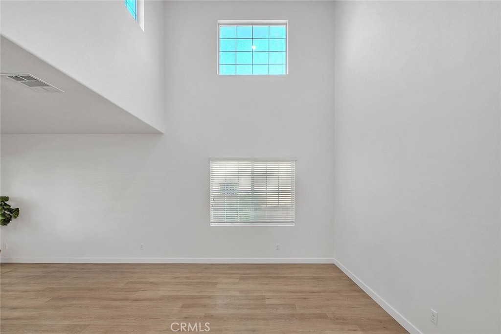 6832 Manchester Court Property Photo 6
