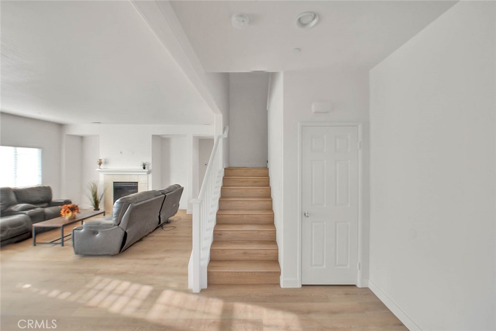 6832 Manchester Court Property Photo 8