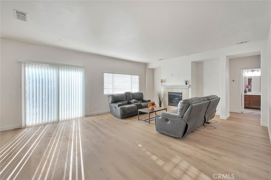 6832 Manchester Court Property Photo 9