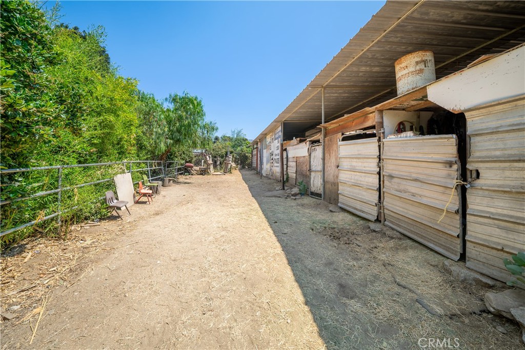12605 Kagel Canyon Road Property Photo 33