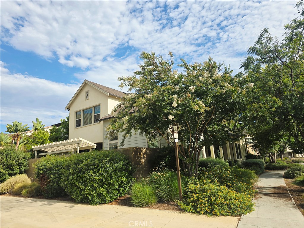 101 Newall Property Photo 3