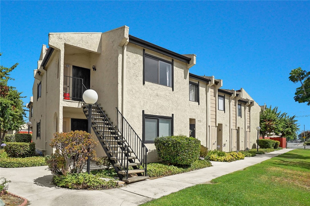18707 E Arrow 55 Property Photo 1