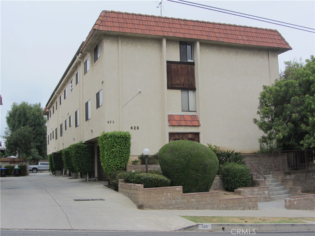425 E Graves Avenue C Property Photo 1