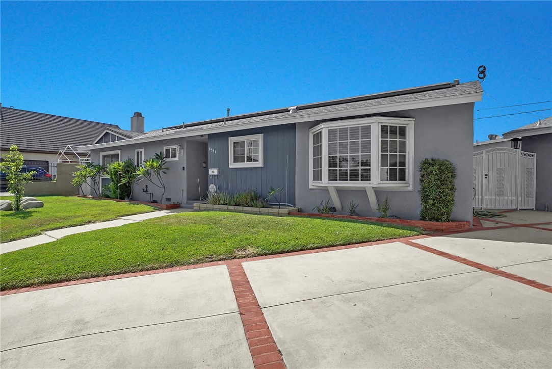 8533 Los Olivos Drive Property Photo 1