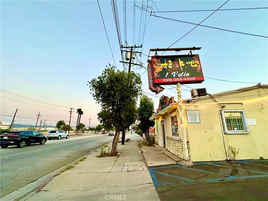 2541 Rosemead Boulevard Property Photo 18