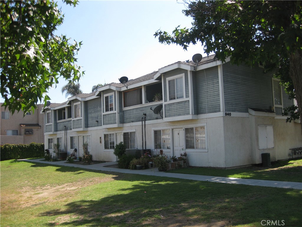 840 E Cedar Street Property Photo 3
