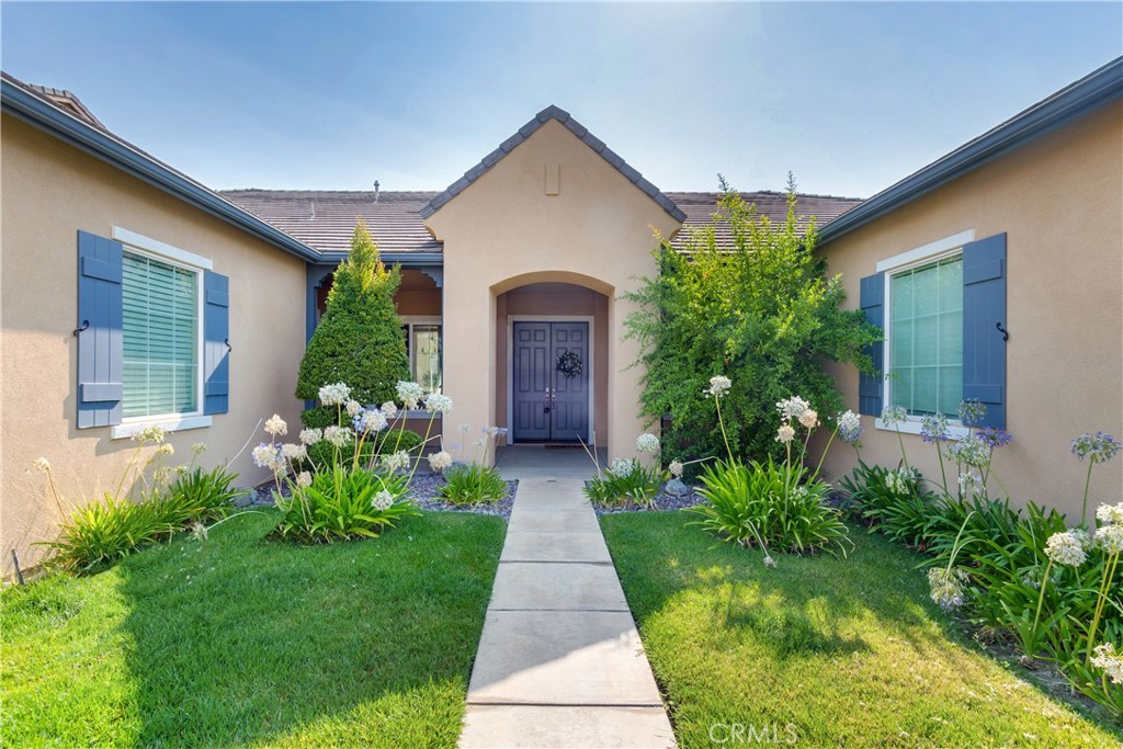 38932 Cherry Point Lane Property Photo 3