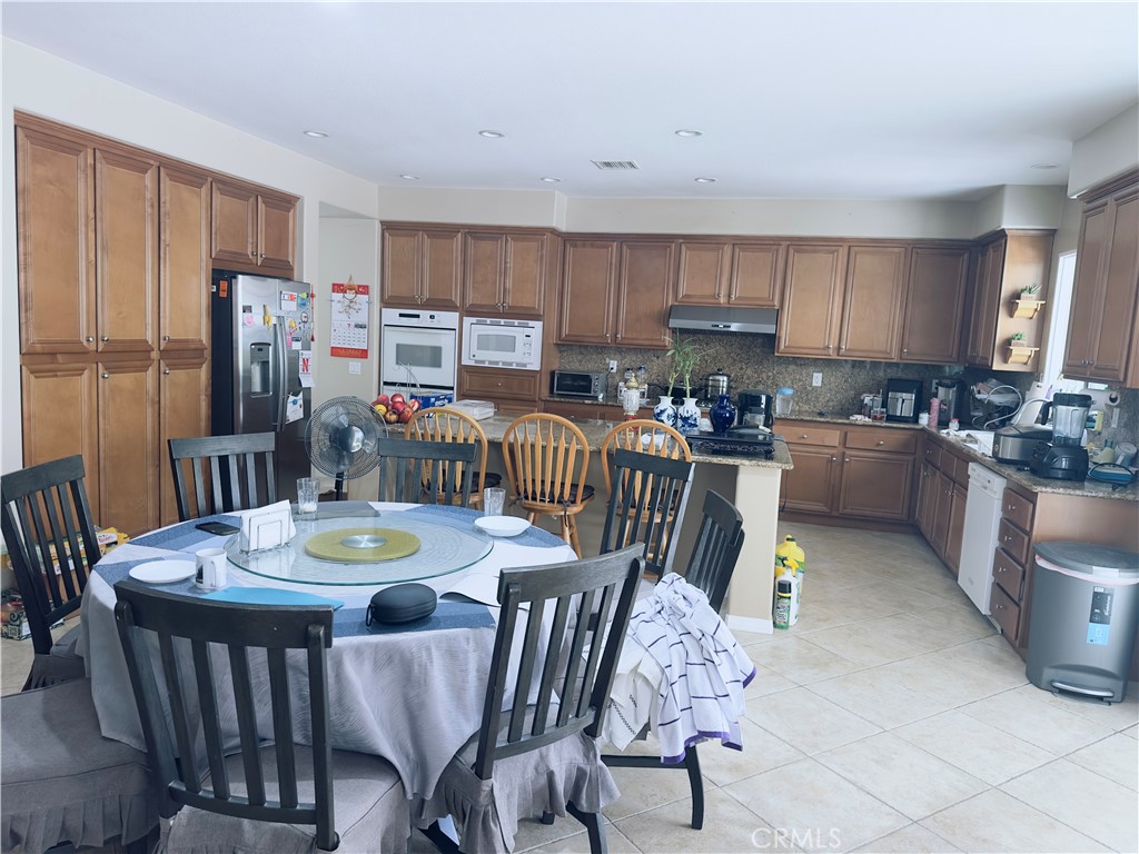 12393 Meritage Court Property Photo 4