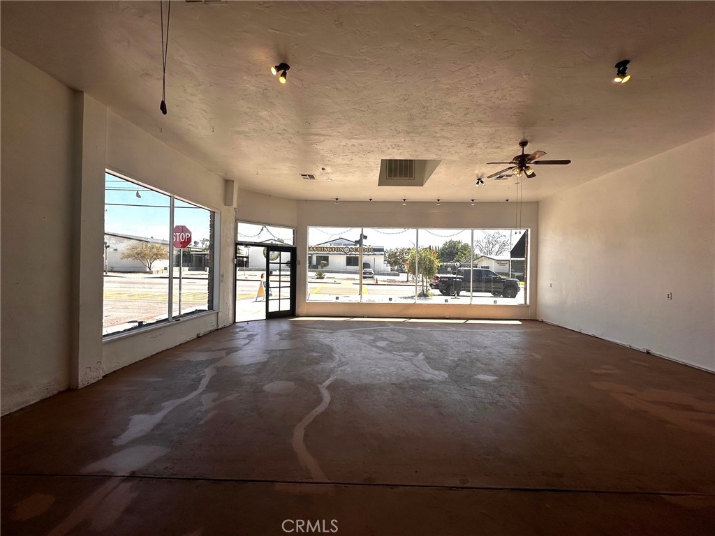 323 N San Marino Avenue Property Photo 2
