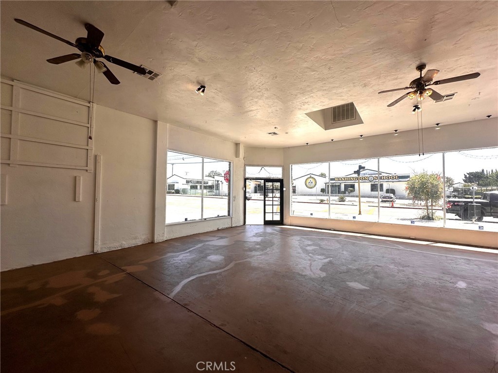 323 N San Marino Avenue Property Photo 3