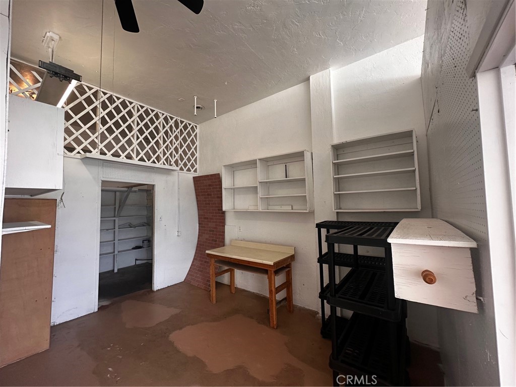 323 N San Marino Avenue Property Photo 8