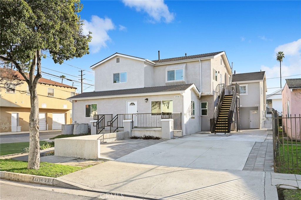 2212 Laverna Avenue Property Photo 1