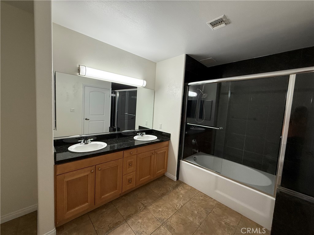 3750 Santa Rosalia Drive 413 Property Photo 23