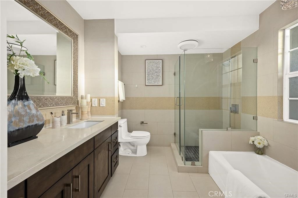 131 Woodruff Place Property Photo 9