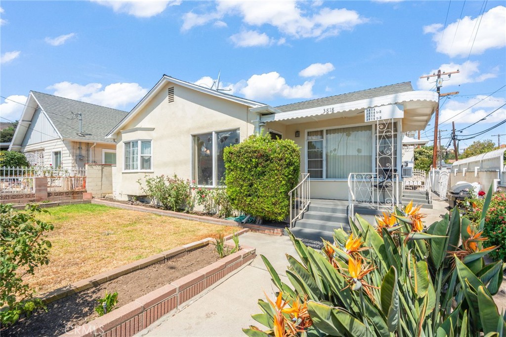 3814 Portola Avenue Property Photo 2