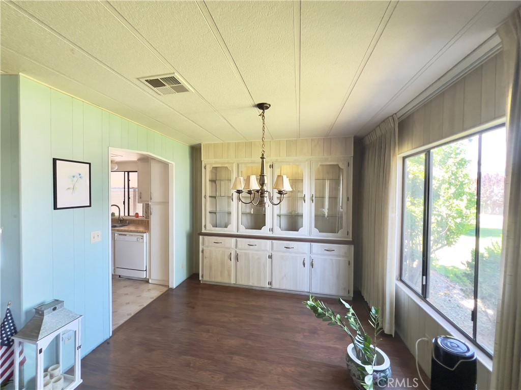 5001 Florida 623 Property Photo 14