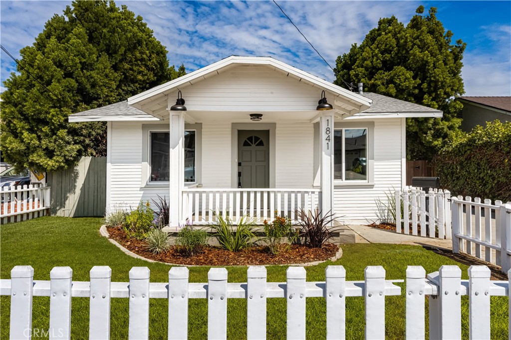 1841 253rd Property Photo 1