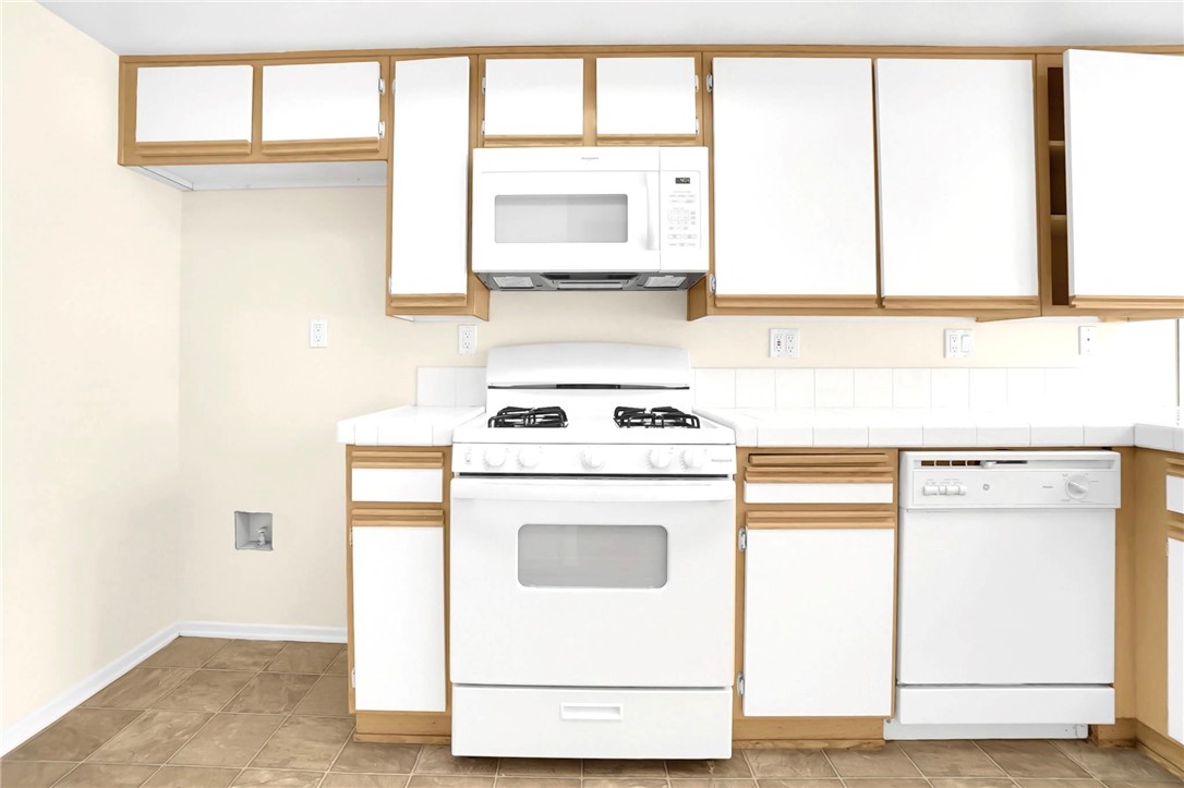 44544 15th E 11 Property Photo 8