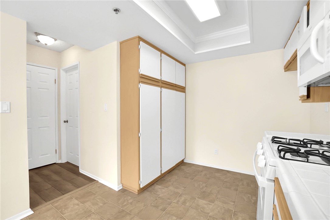 44544 15th E 11 Property Photo 10