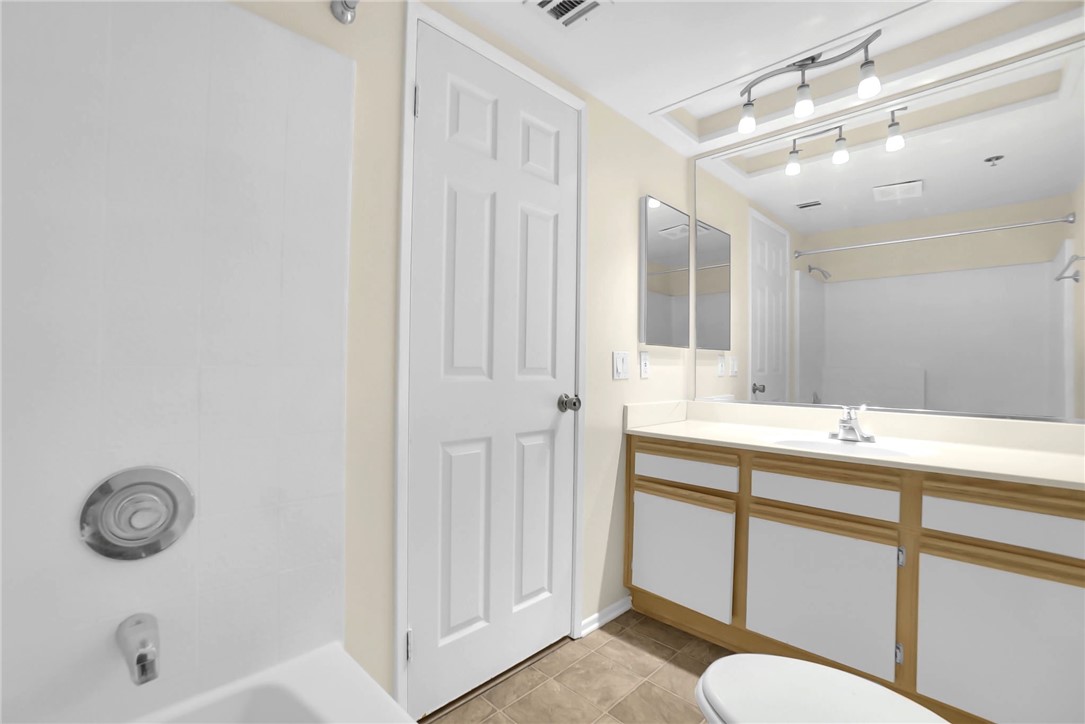 44544 15th E 11 Property Photo 14