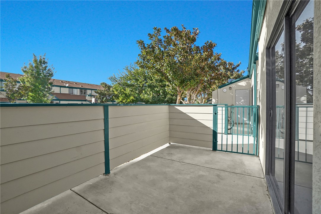 44544 15th E 11 Property Photo 22