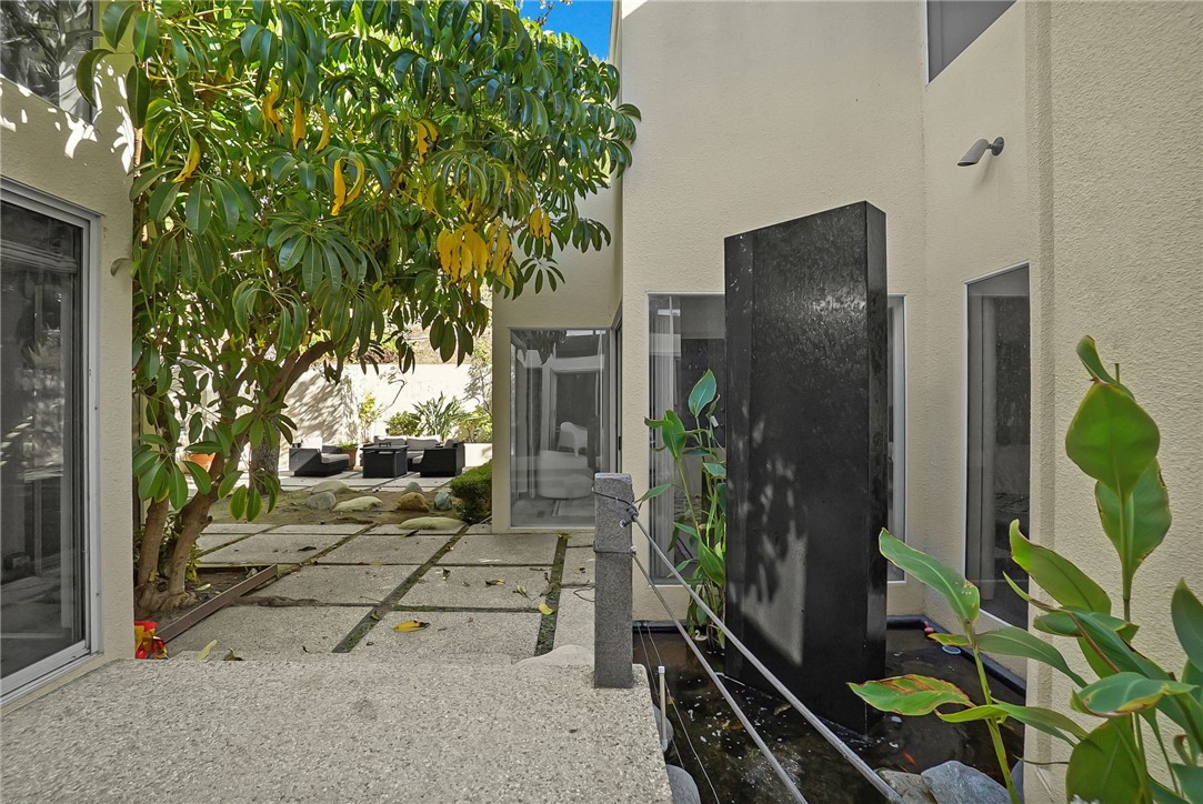 3016 Dona Susana Drive Property Photo 20
