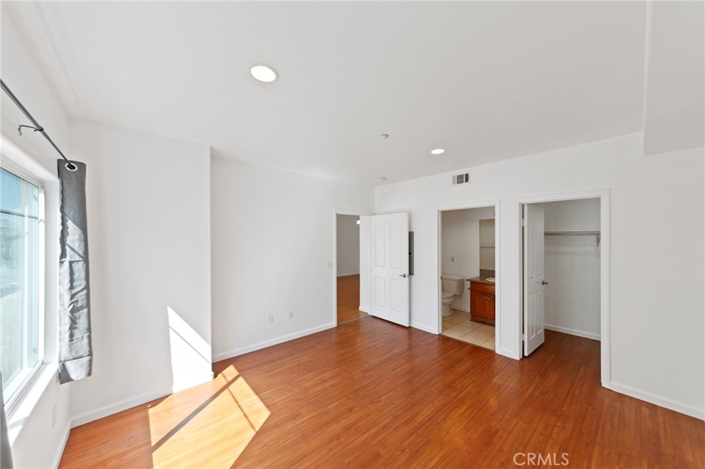 421 S Garfield 79 Property Photo 11