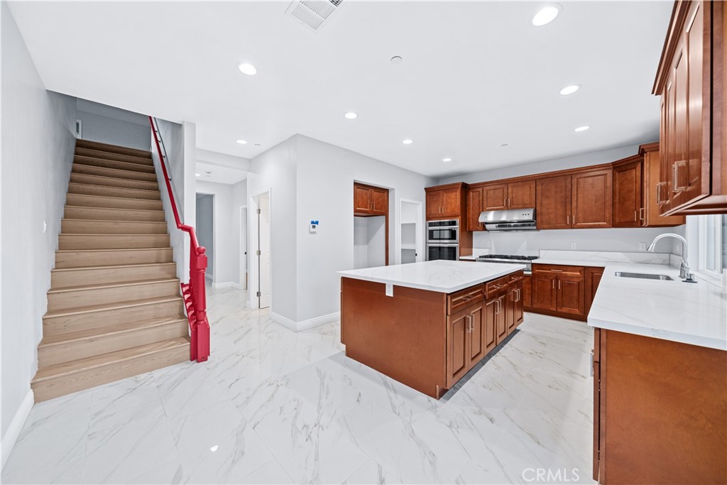 10877 Cameron Property Photo 7