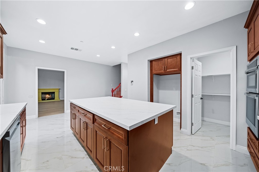 10877 Cameron Property Photo 9