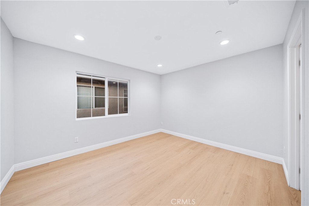 10877 Cameron Property Photo 14