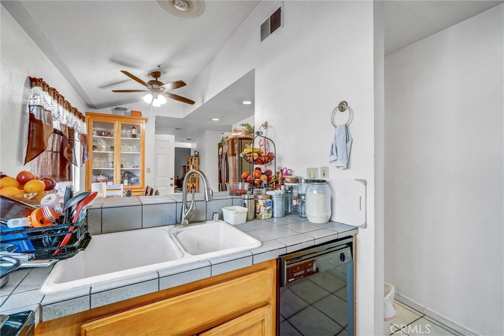 833 S Lemon Street Property Photo 37
