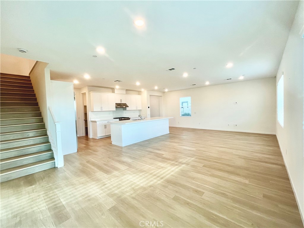 27237 Release Place Property Photo 12