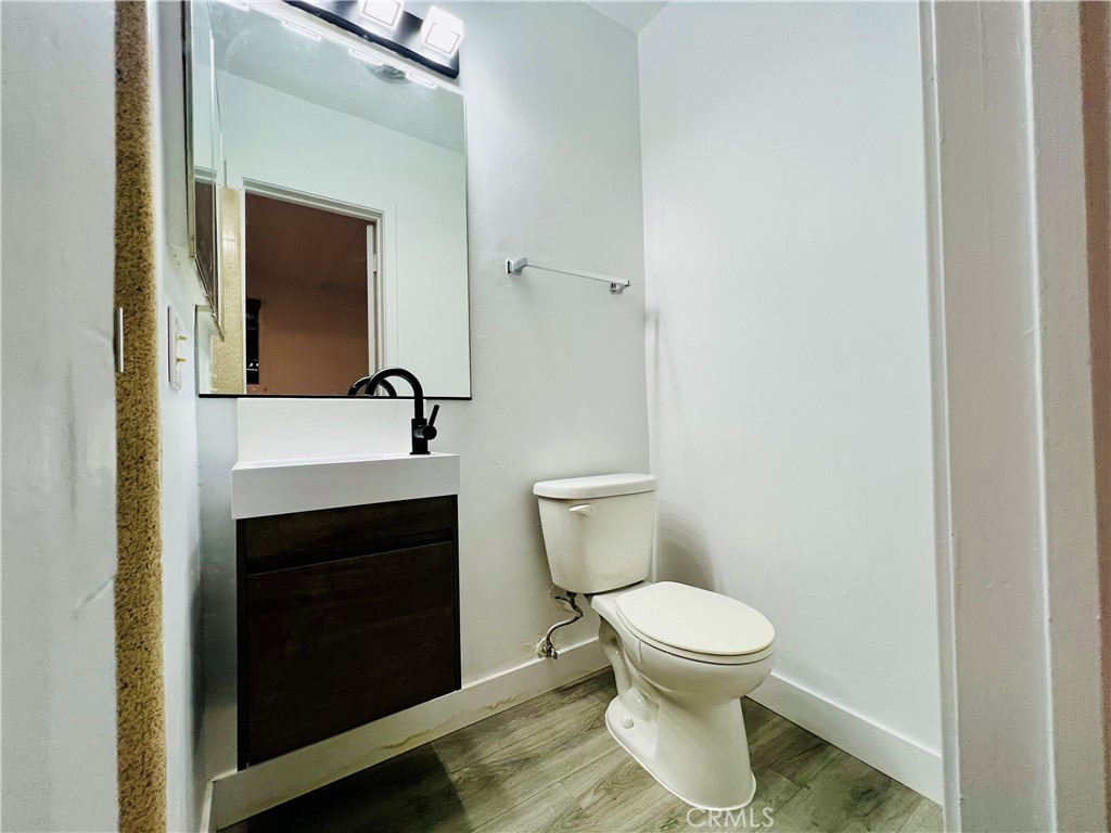 1449 S Point View Street Property Photo 5