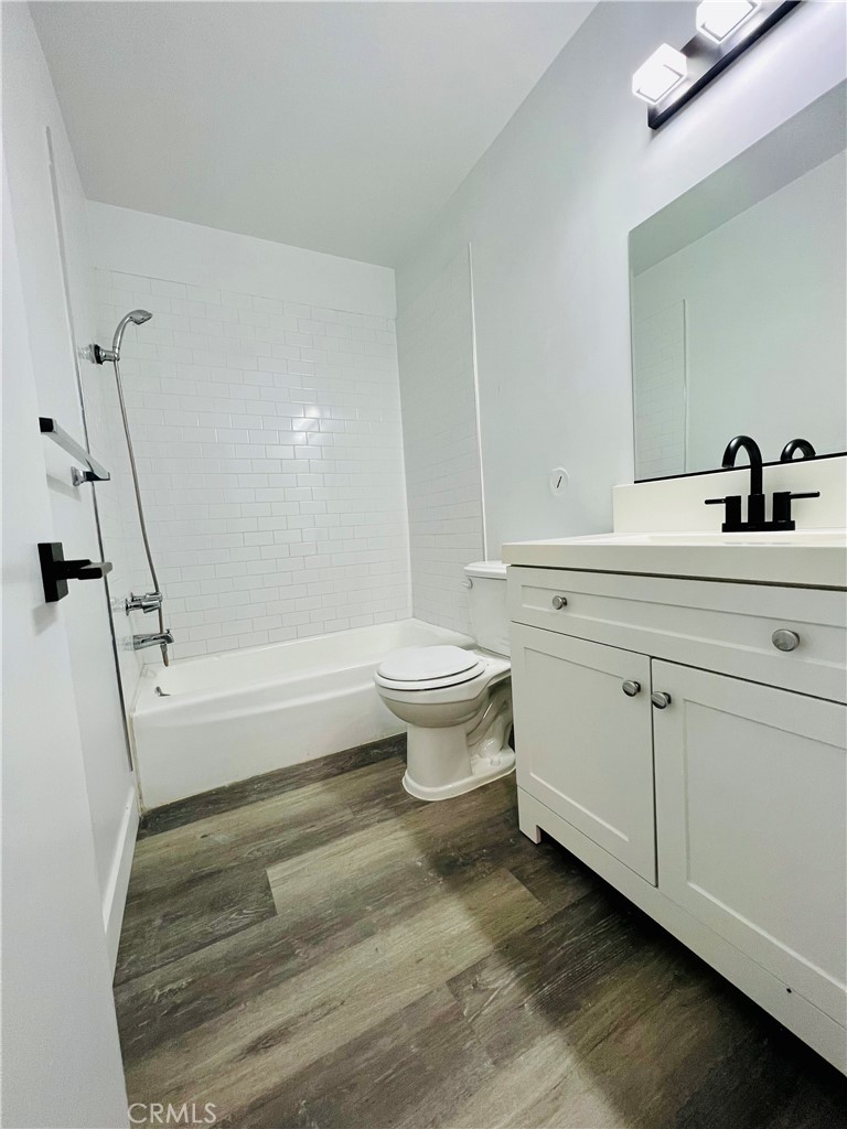 1449 S Point View Street Property Photo 8