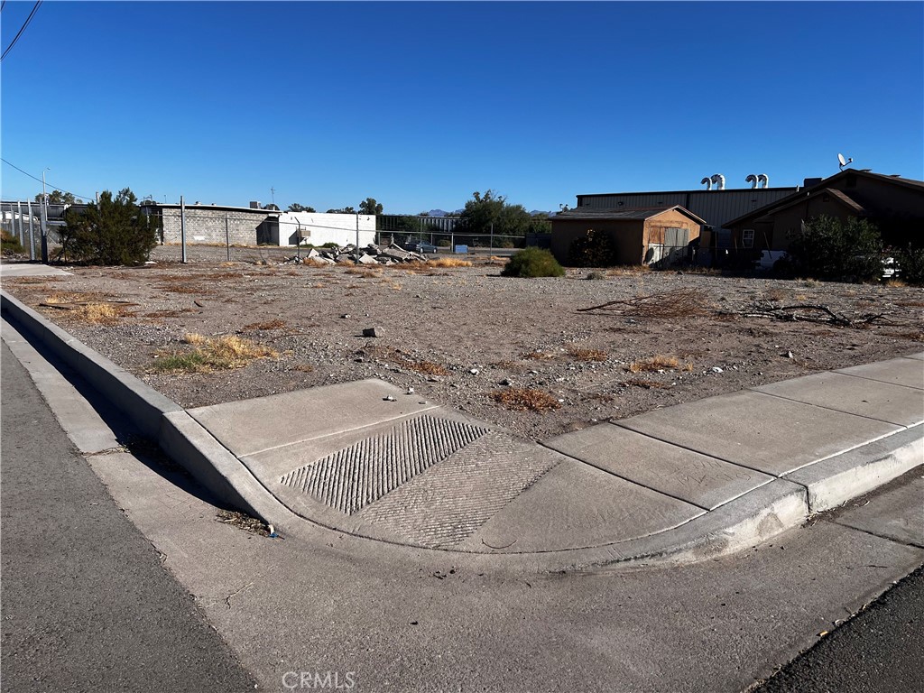 521 Quivera Property Photo 3