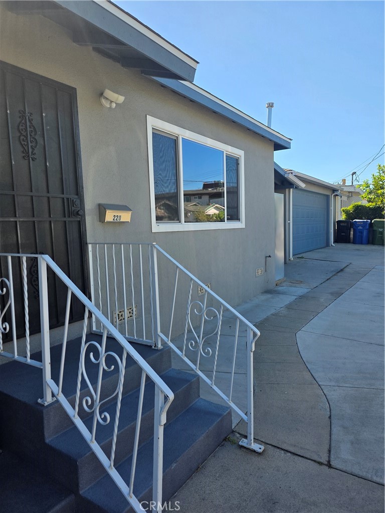 220 N. Saratoga Property Photo 1