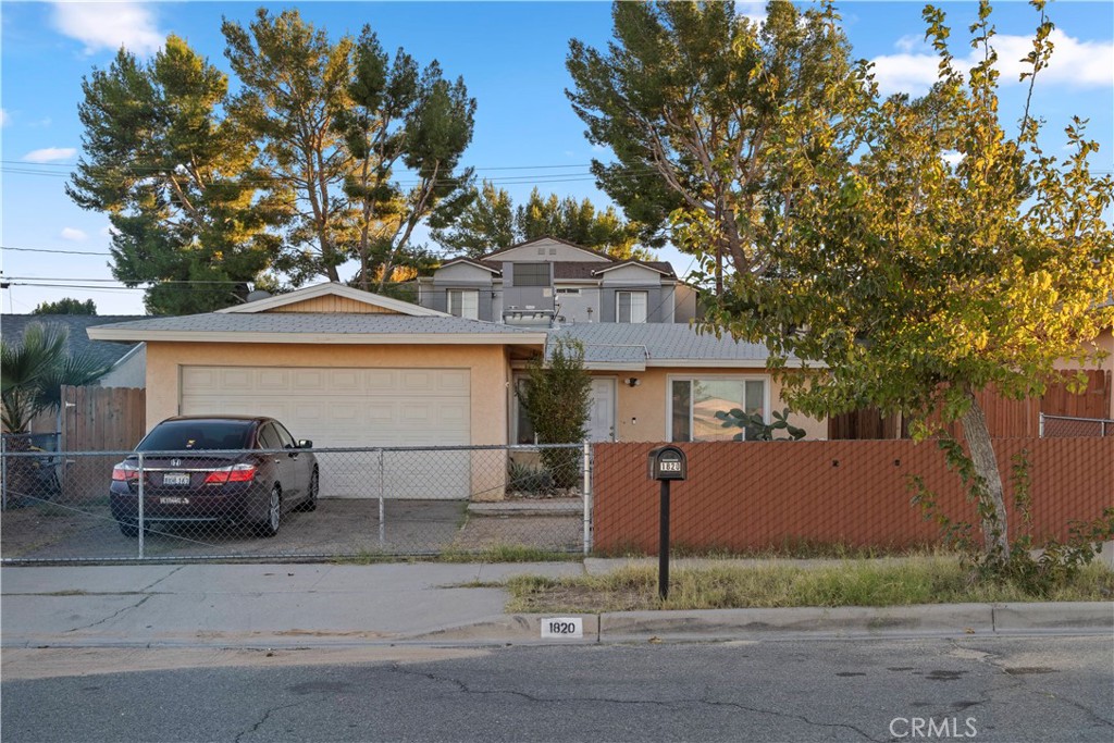 1820 Calico Property Photo 1