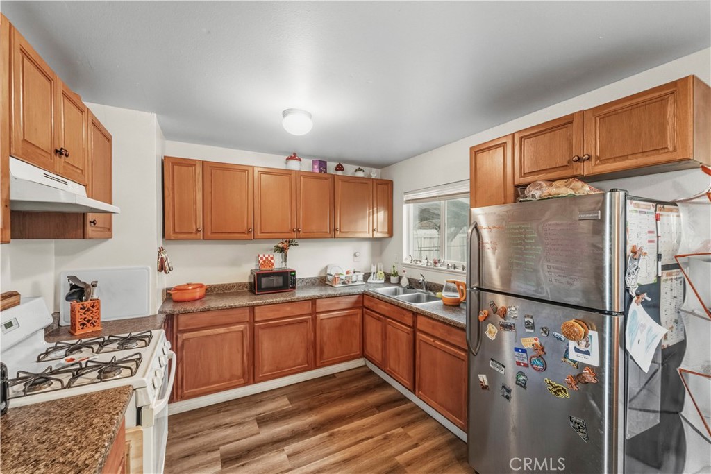 1820 Calico Property Photo 6