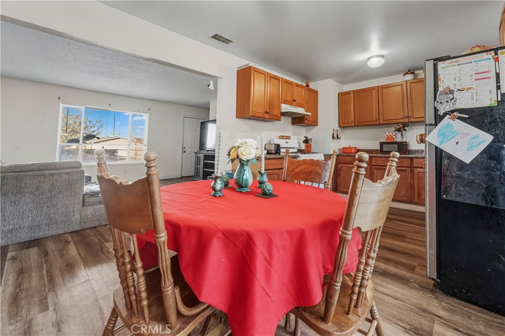 1820 Calico Property Photo 9