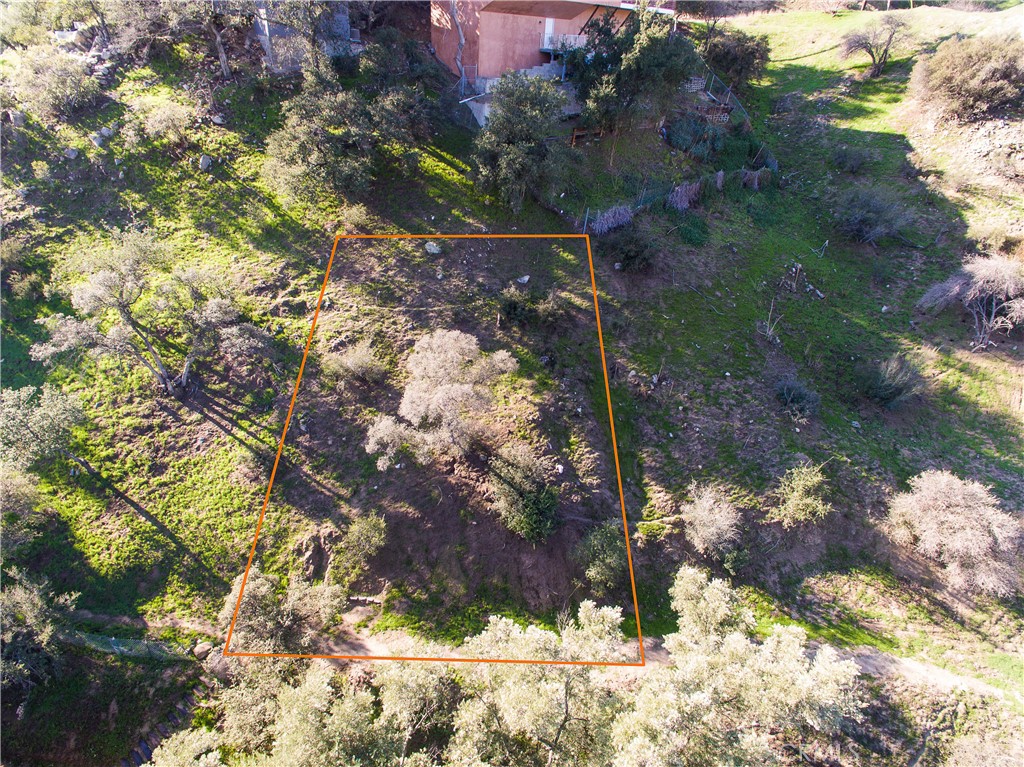 0 Undefined Property Photo 2