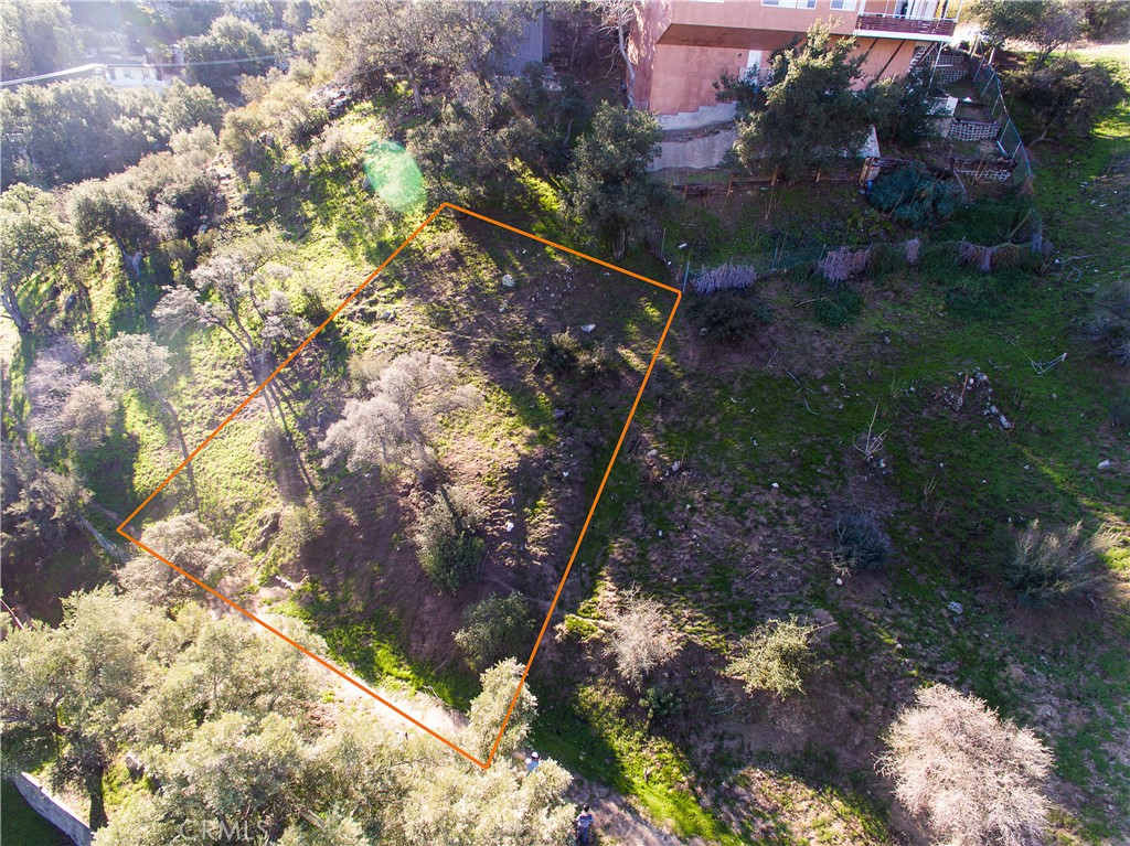 0 Undefined Property Photo 3